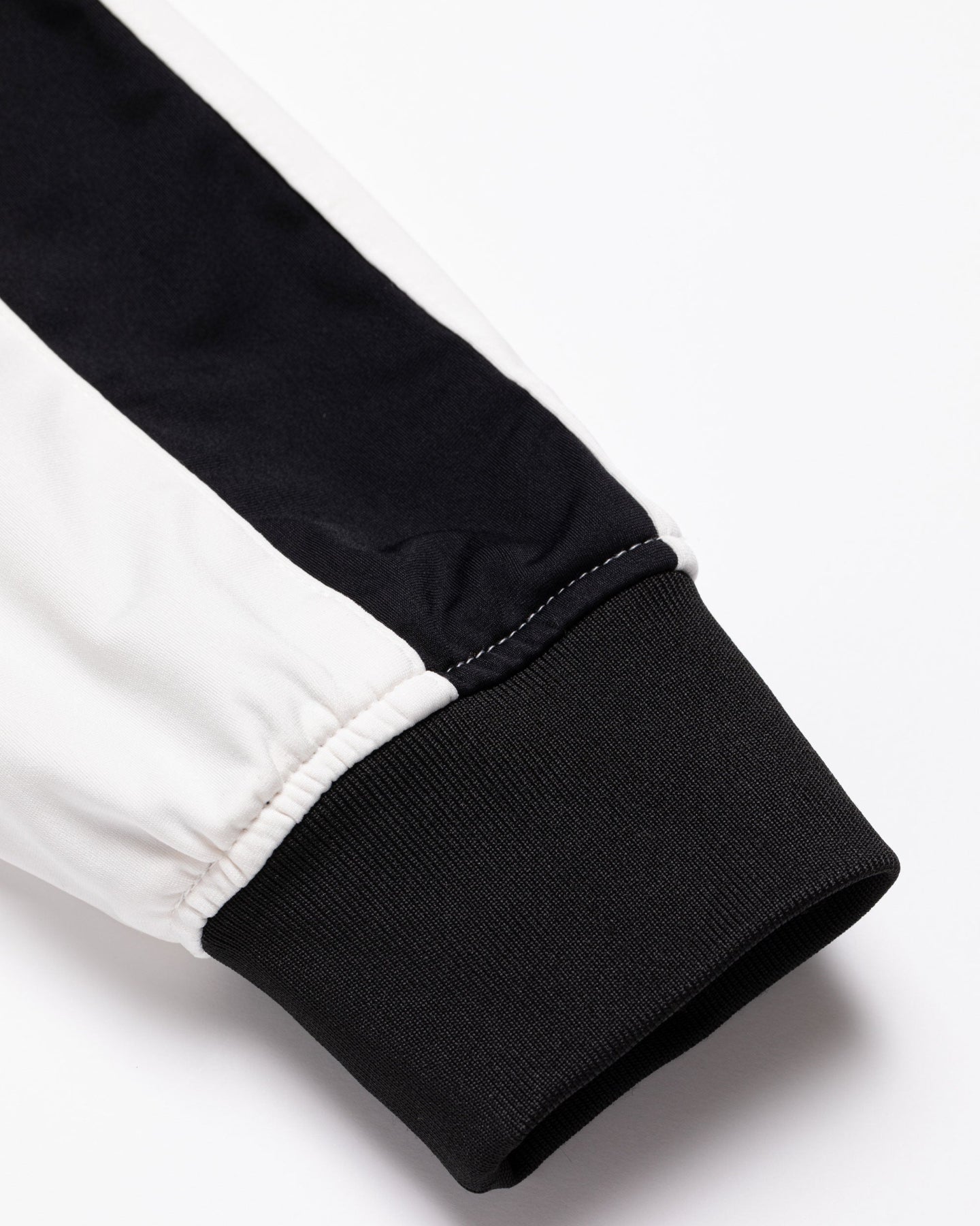 WOMEN Highly Addictive 37.5 Half Zip JK 763474170-BLACK