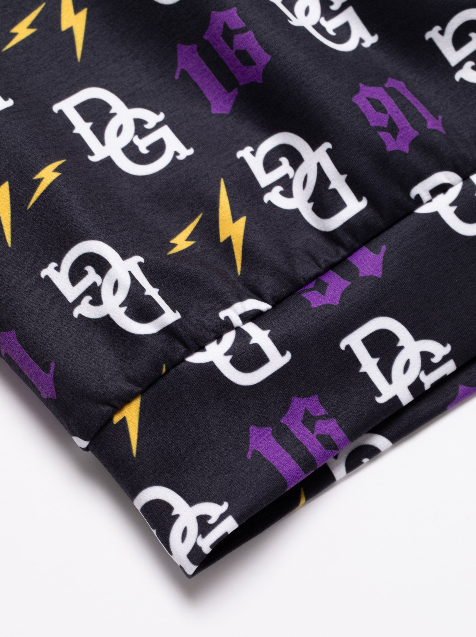 Monogram デルタハイネック 763474004-BLACK