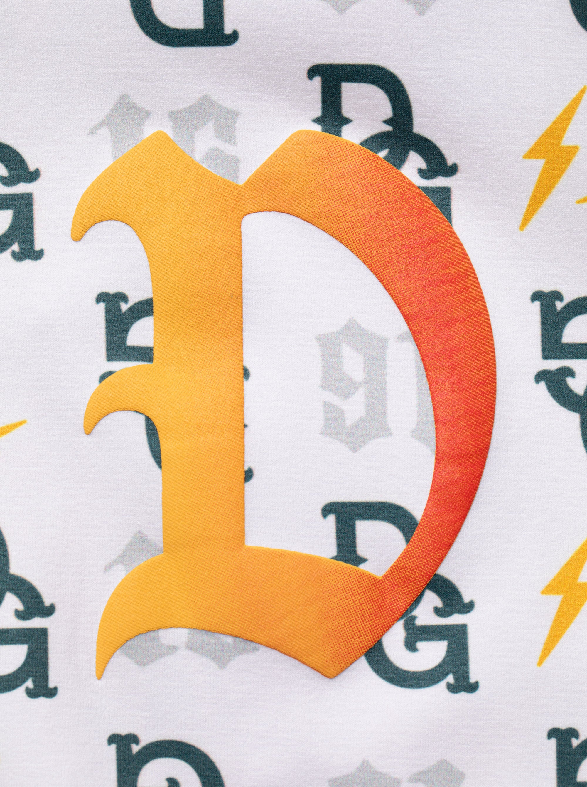 WOMEN Monogram デルタハイネック 763474073-WHITE