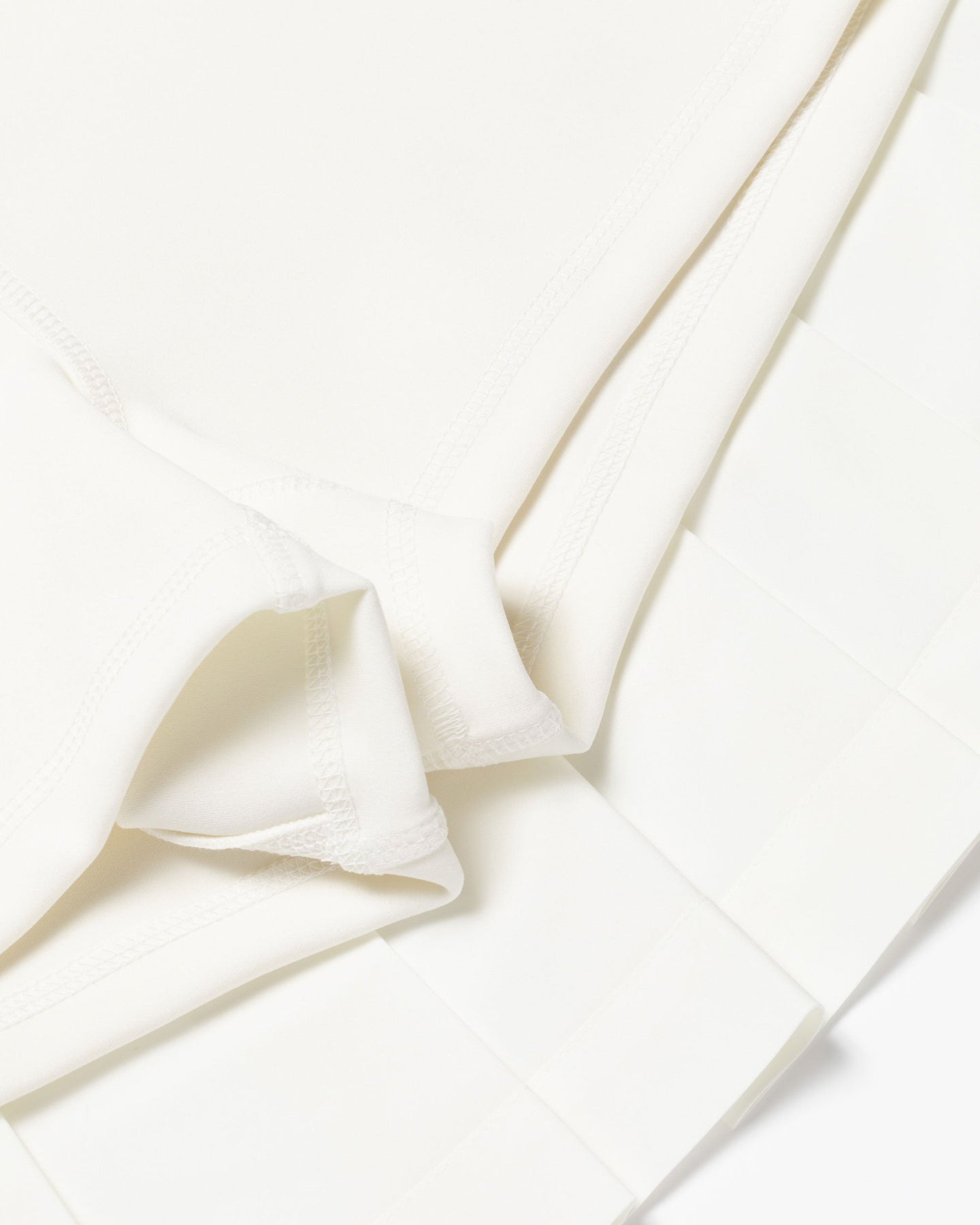 WOMEN DVRX Heart Pleated SK 763474477-WHITE