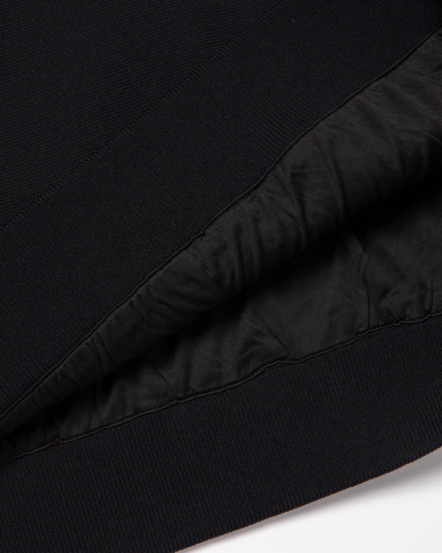 ハイリーアディクティブ 裏付きニット 075754704-BLACK