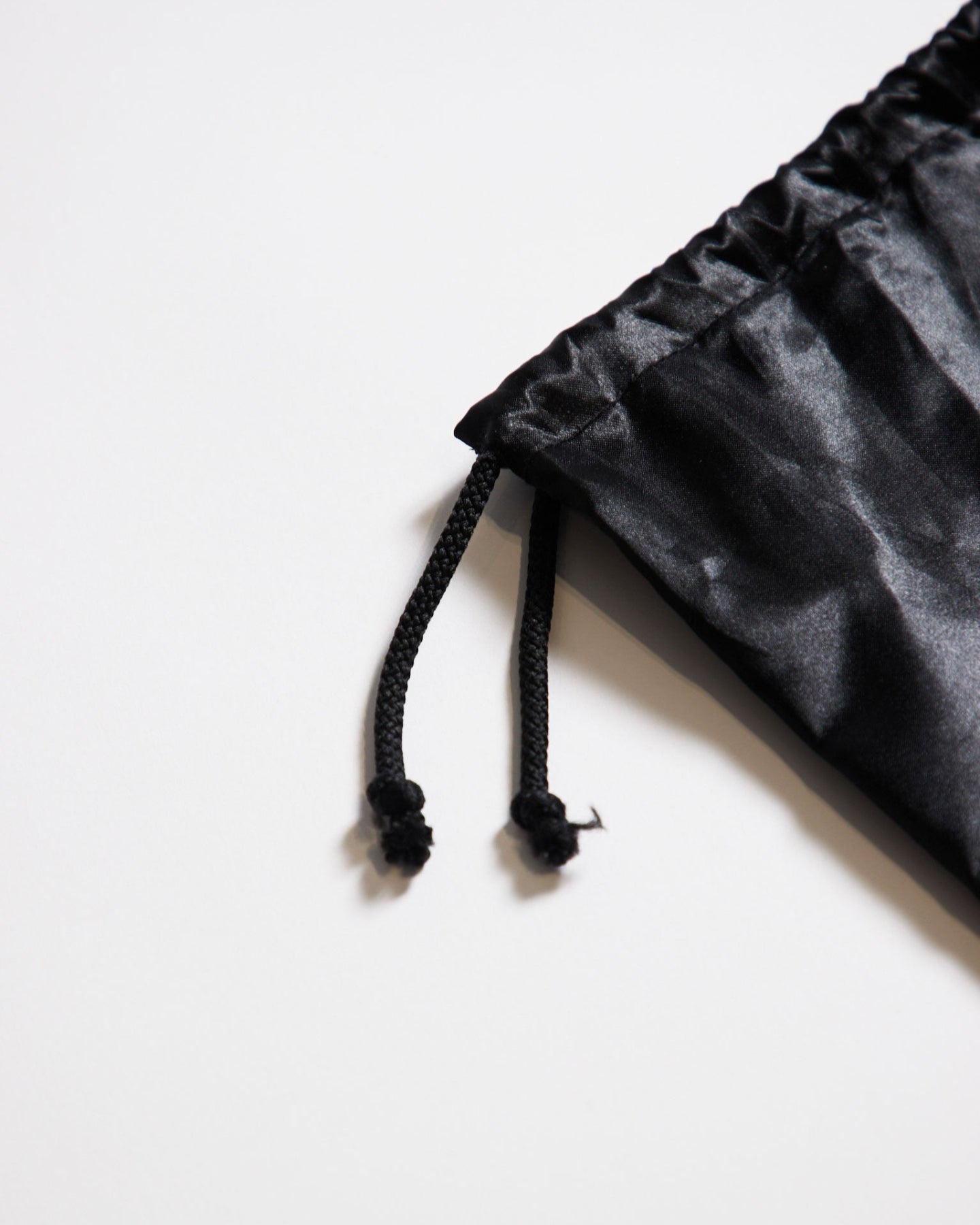 【再入荷】Iron Cover 763472839-BLACK