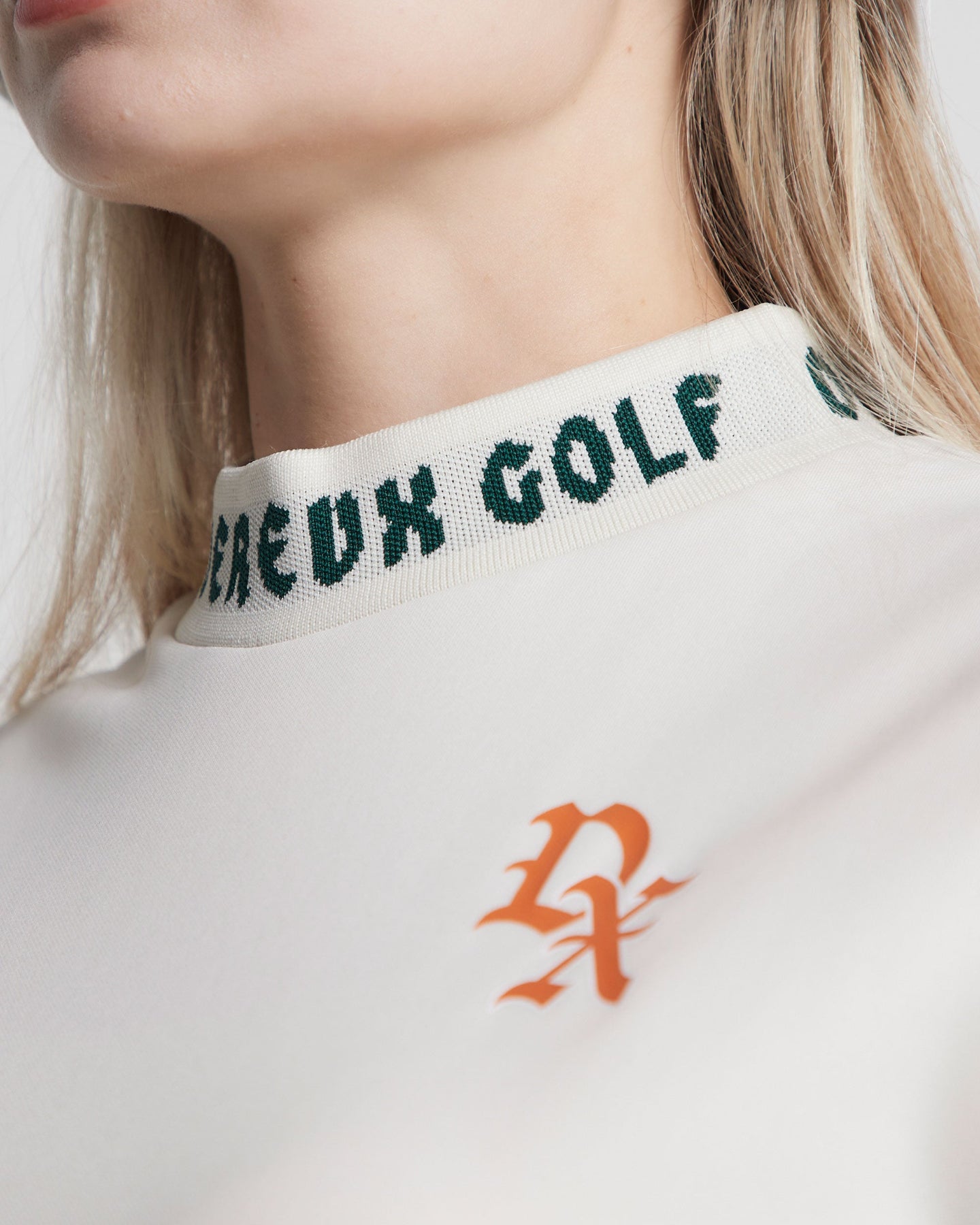 WOMEN ジャガードロゴモックS/S 763472079-WHITE