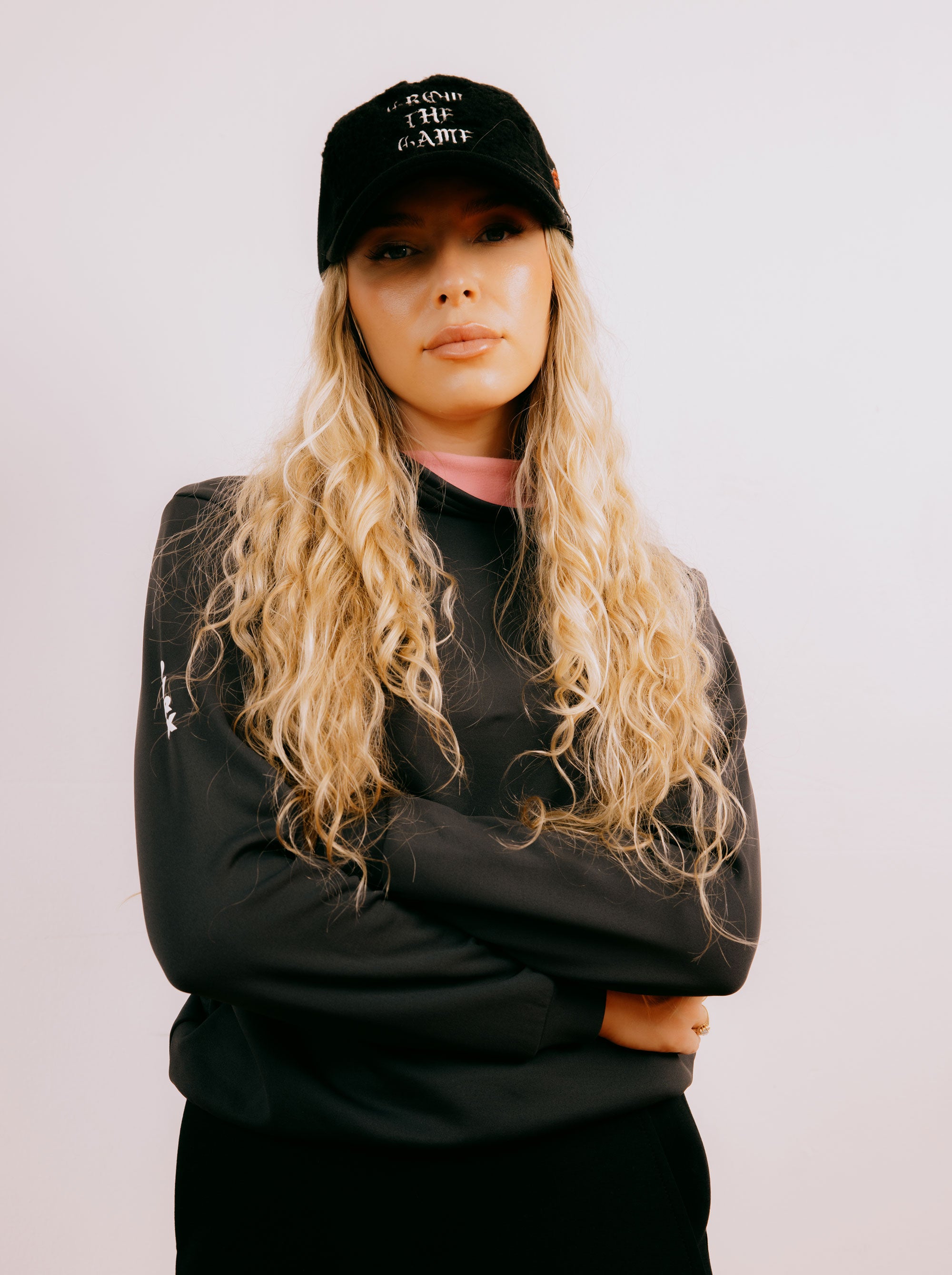 WOMEN 16 Run Club String High Neck PO 763474076-BLACK