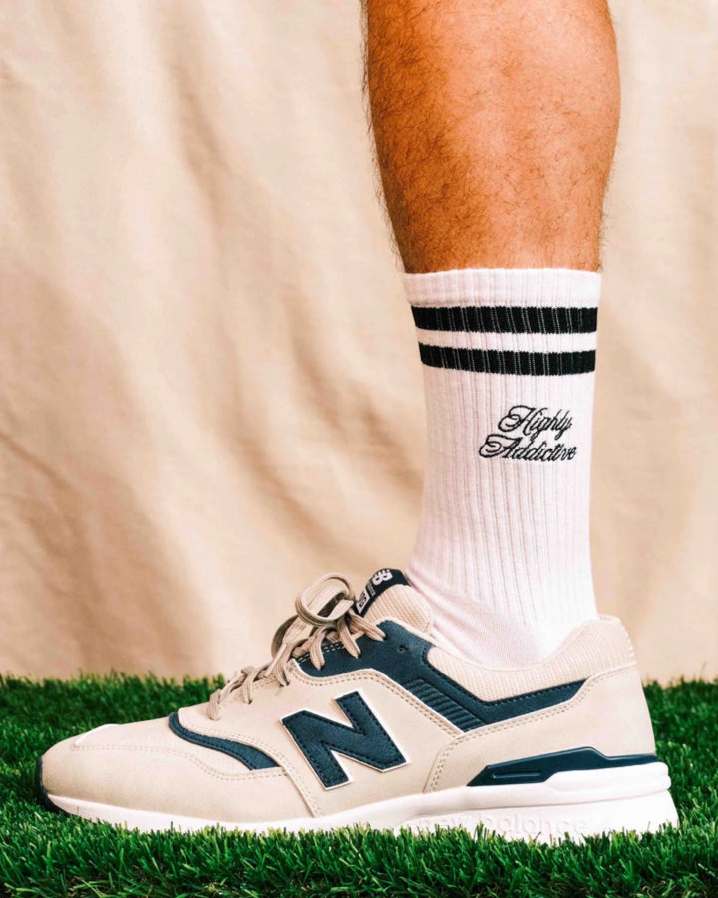 MEN Highly Addictive Socks 763474833-WHITE