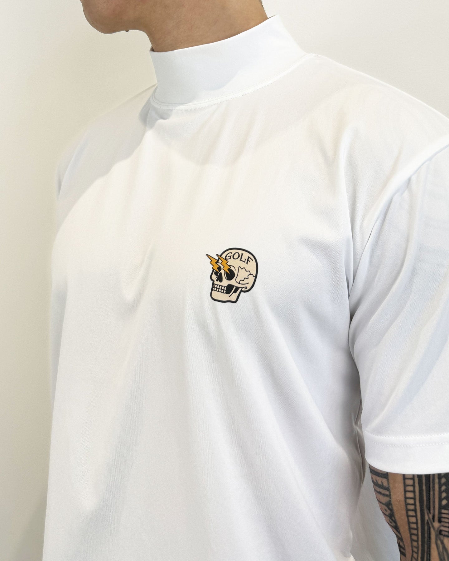 Shocker Skull Mock S/S 763472034 WHITE