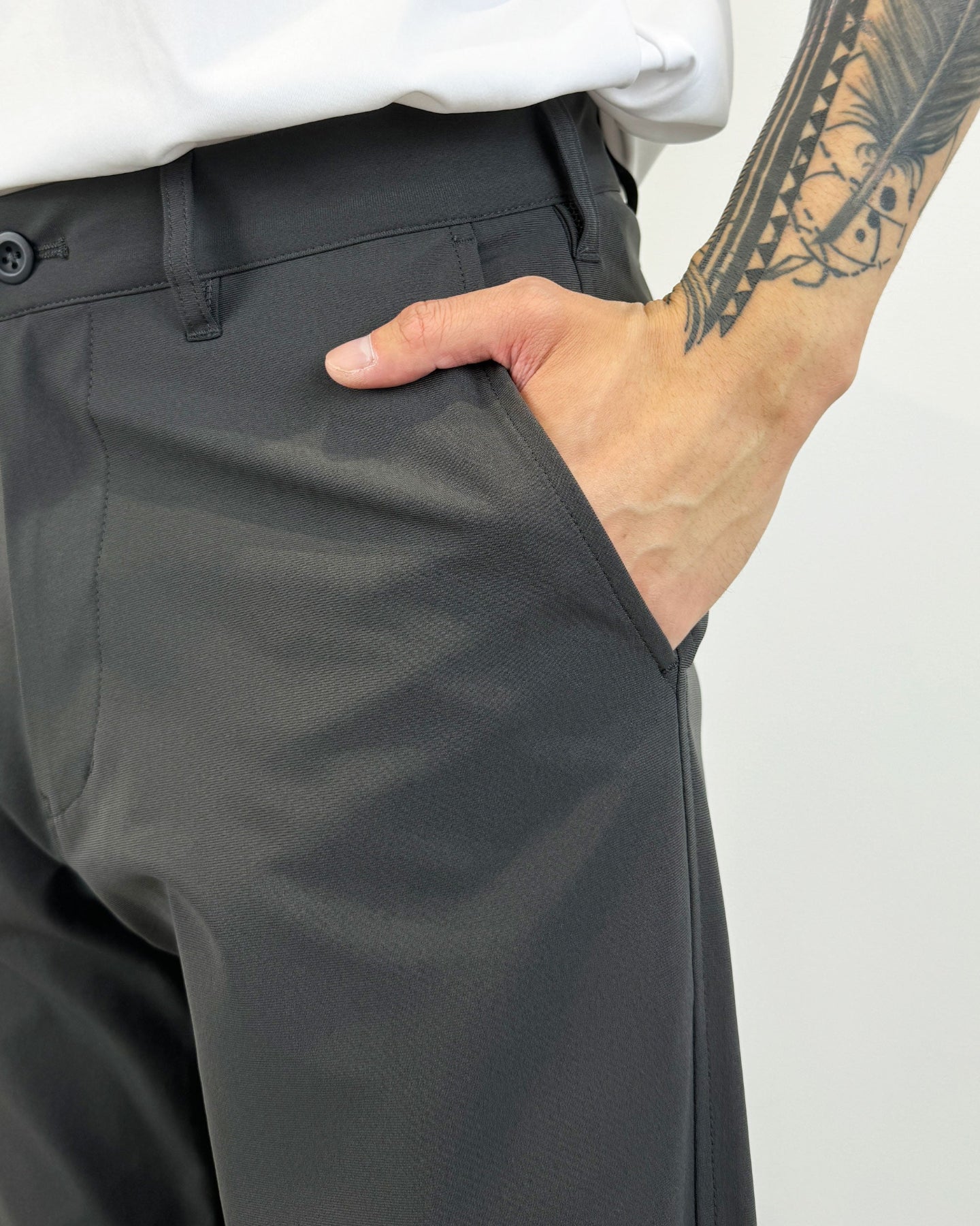 Regular YN ボトムス 763472417 CHARCOAL