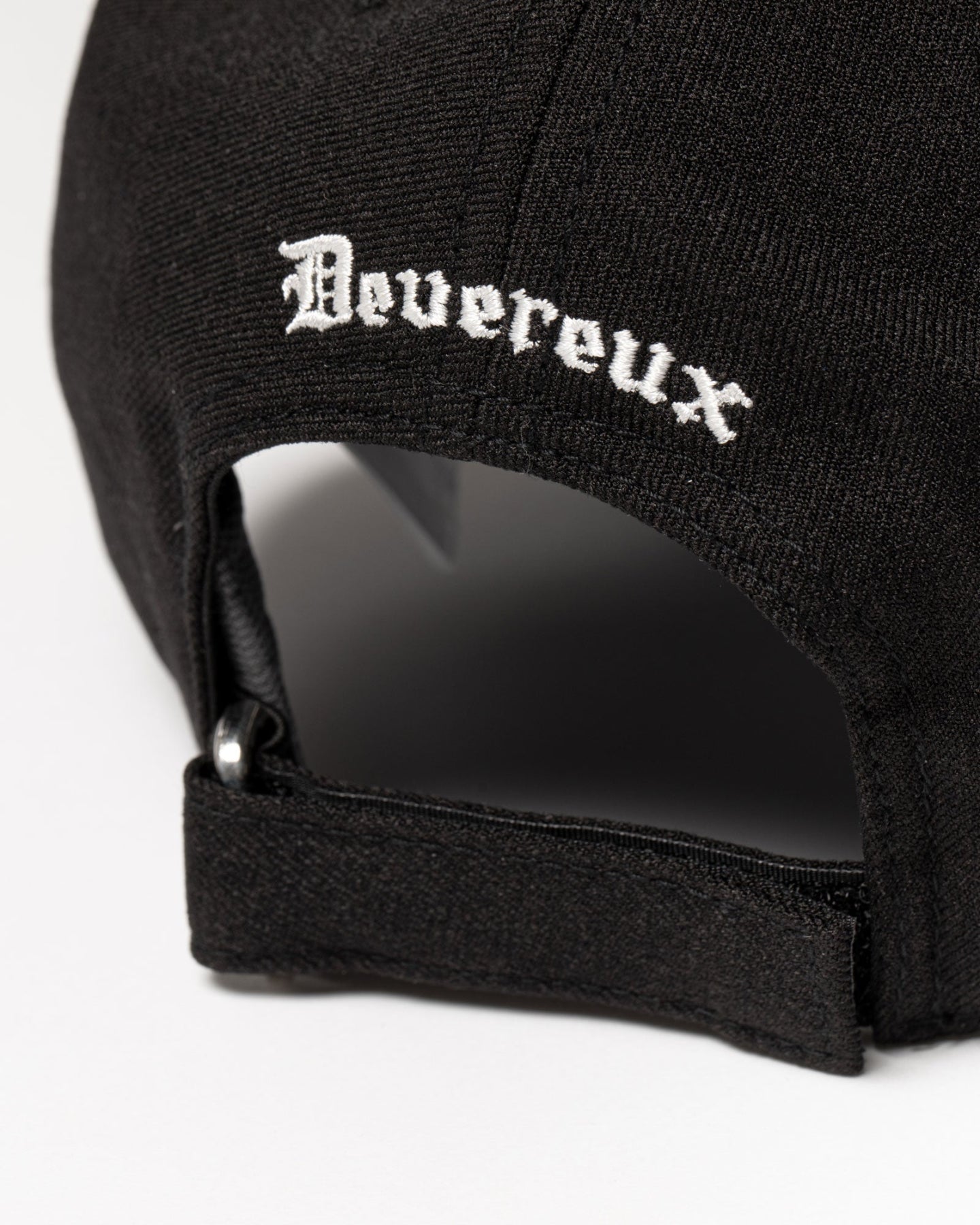 【再入荷】DVRX D Logo Cap 763474813-BLACK