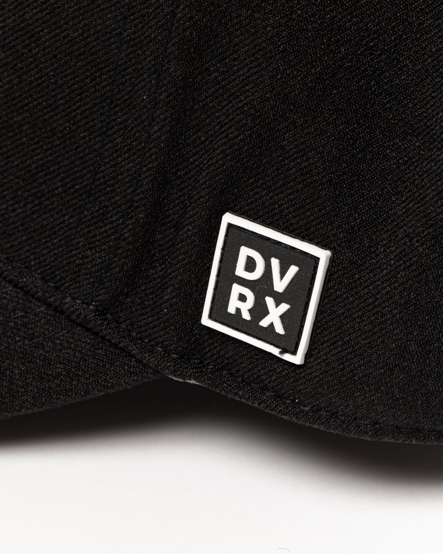 【再入荷】DVRX D Logo Cap 763474813-BLACK