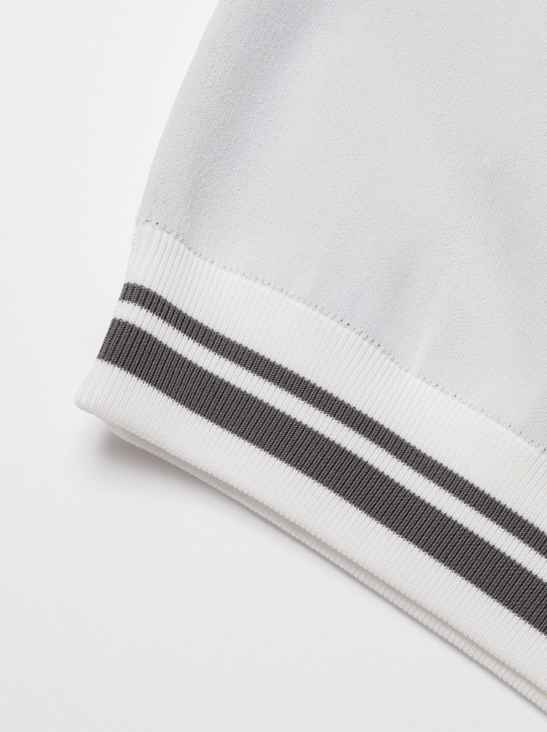 18G Essential DVRX Knit Vest 763474702-WHITE