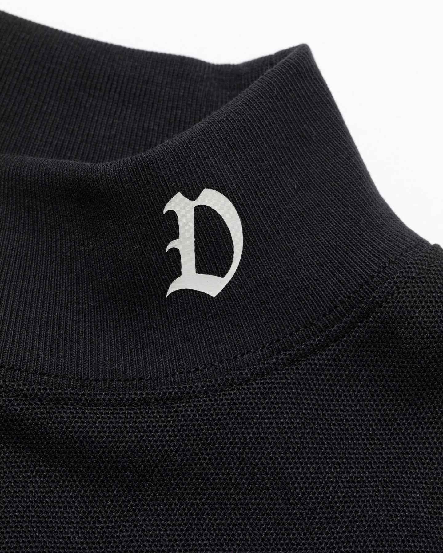 Highly Addictive Mock Neck L/S 763474015-BLACK