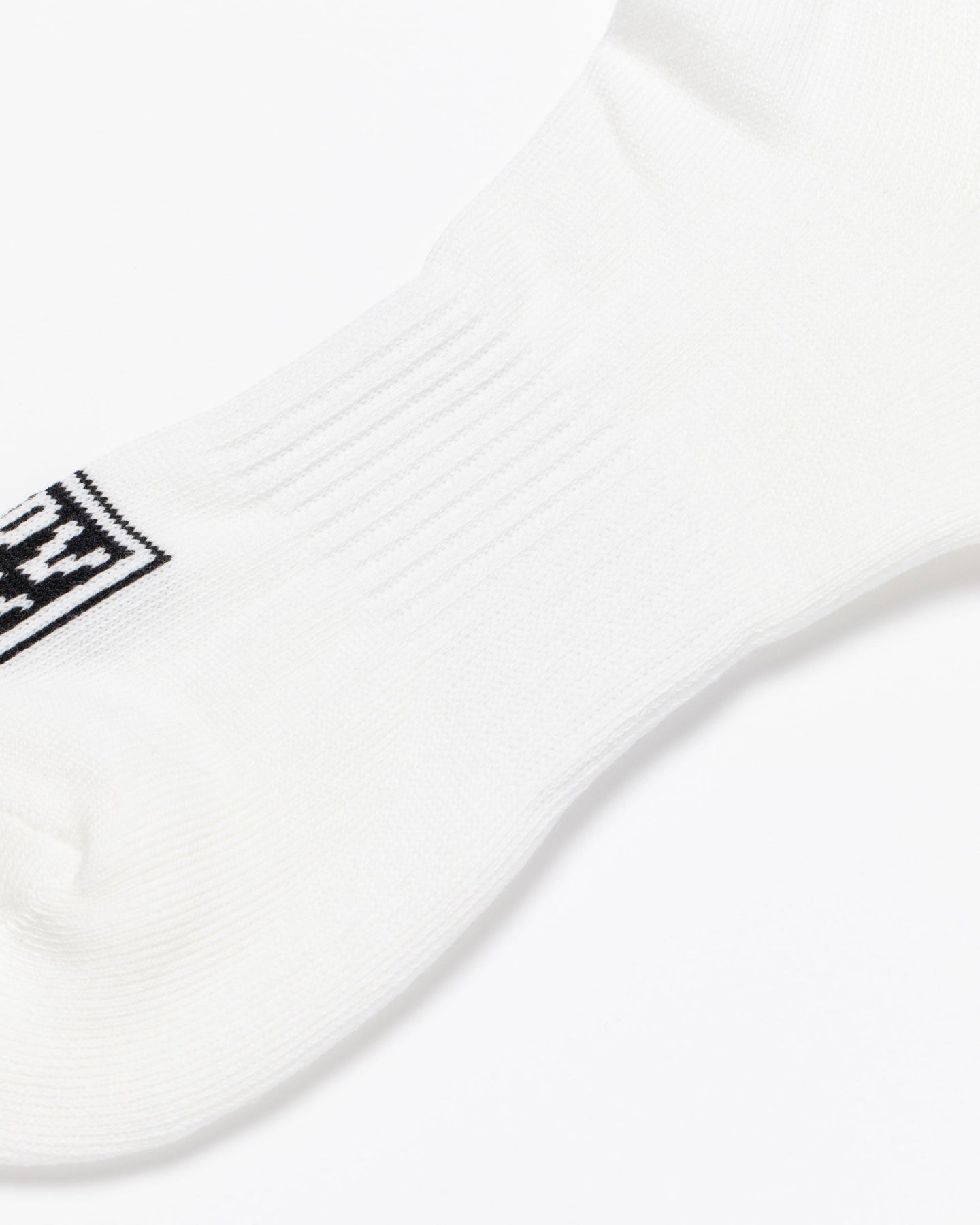 MEN Back Logo Regular Socks 763572840-WHITE/GR
