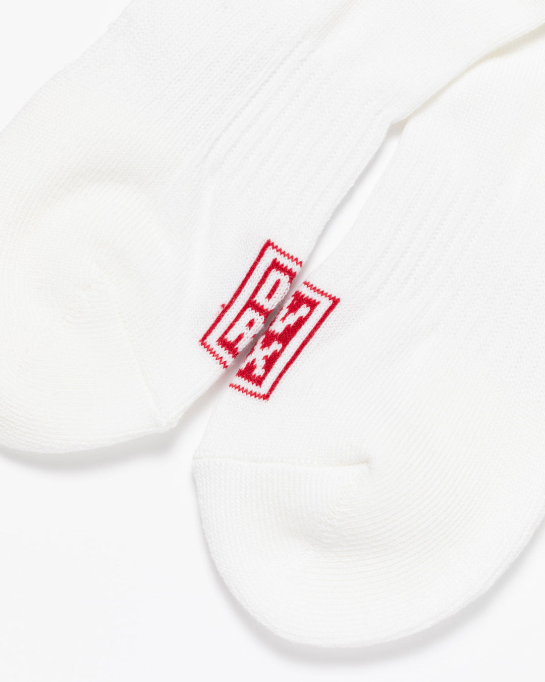 WOMEN Back Logo Regular Socks 763572870-WHITE/BK