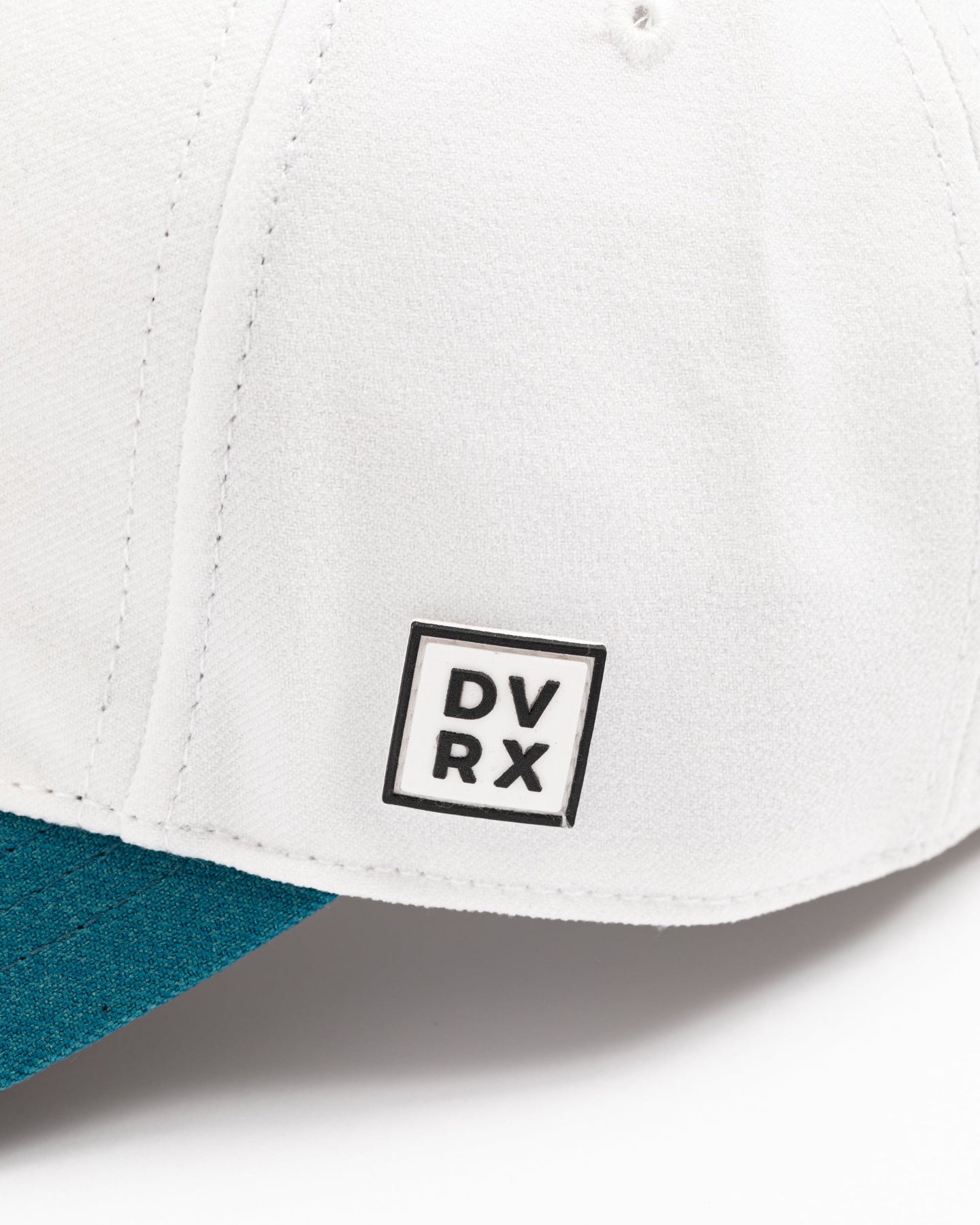 【新色入荷】DVRX D Logo Cap 763474813-WHITE/TURQUOISE