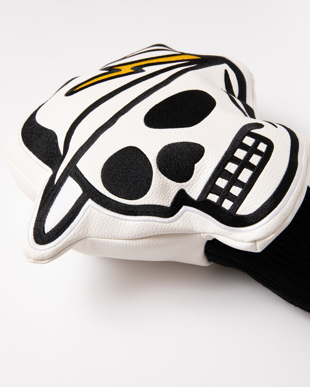 SKULL DOLL DRIVER COVER 075754820-BLACK