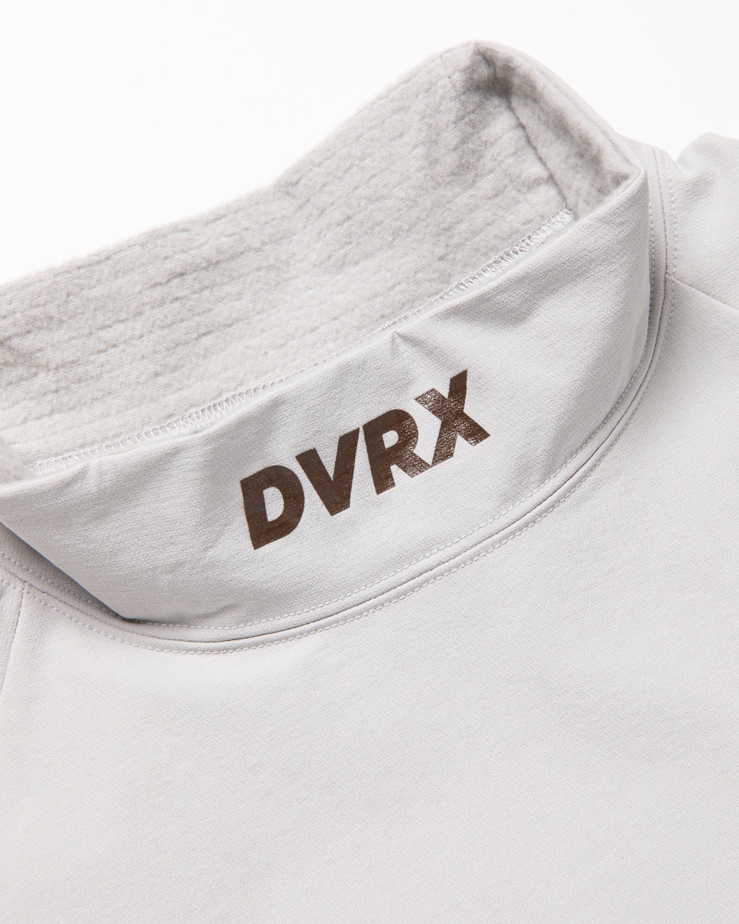 Out of bounds バックフリースモック ロングスリーブ 075754018-WHITE