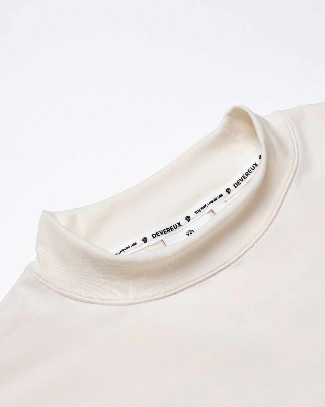 DVG Authentic Pile MOCK TEE 075762011-WHITE