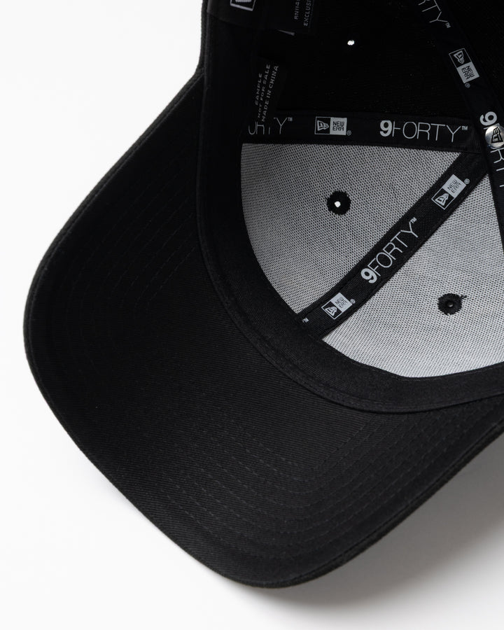 【DVG × NEW ERA®】 SKULL CAP 075762801-BLACK