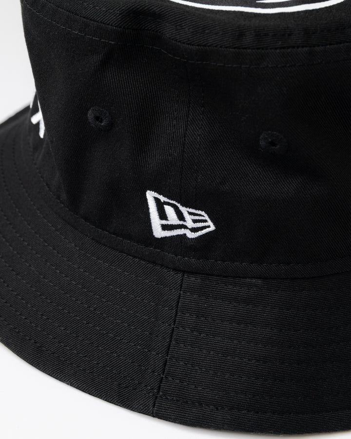 【DVG × NEW ERA®】 BUCKET 075762804-BLACK