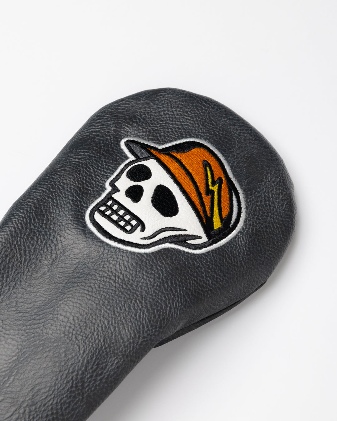 DVG OUT OF BOUNDS FW HEAD COVER 075762817-GRAPHITE