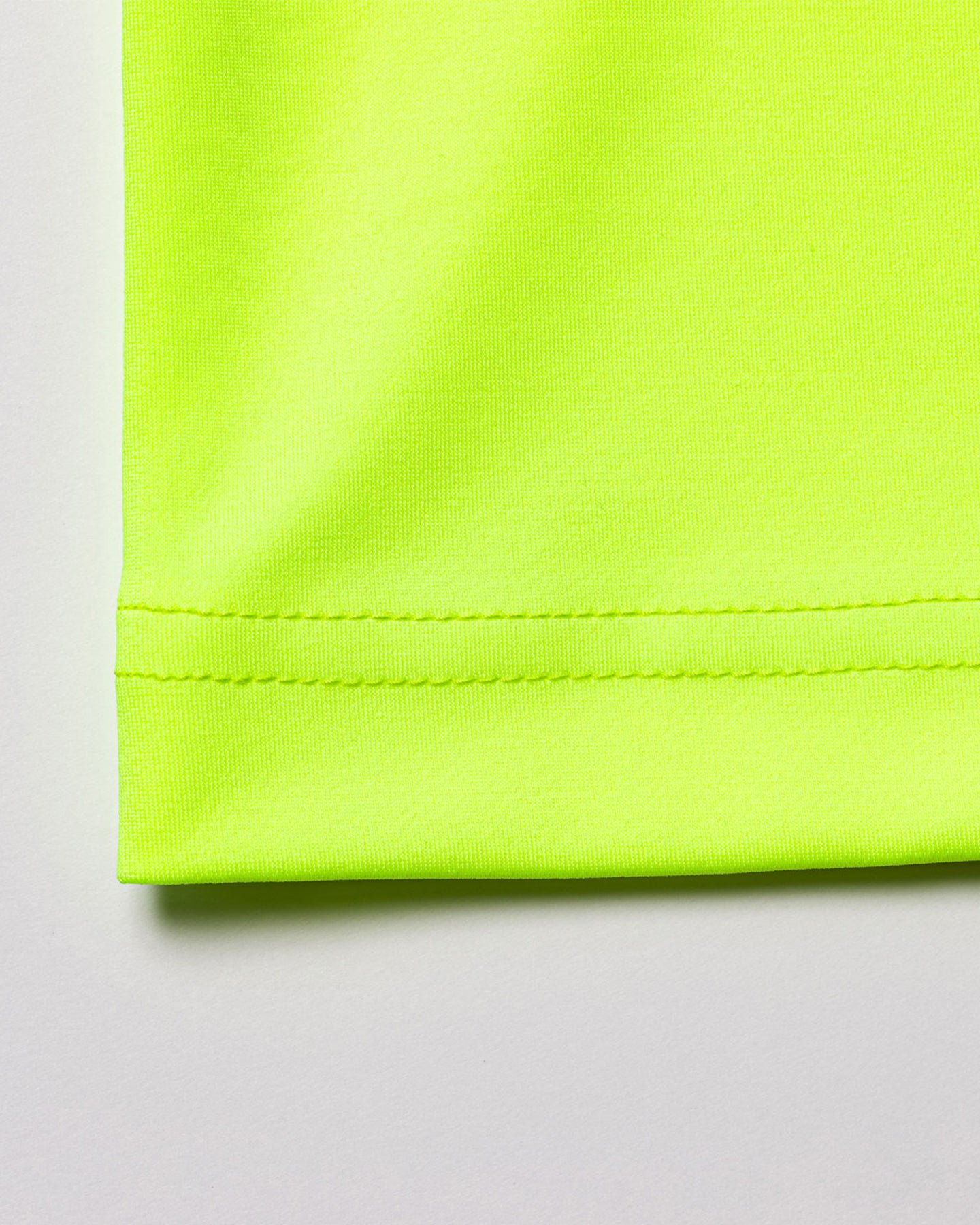 Cash Bets Only 2 Mock Neck Tee 763572001 YELLOW – DEVEREUX JAPAN