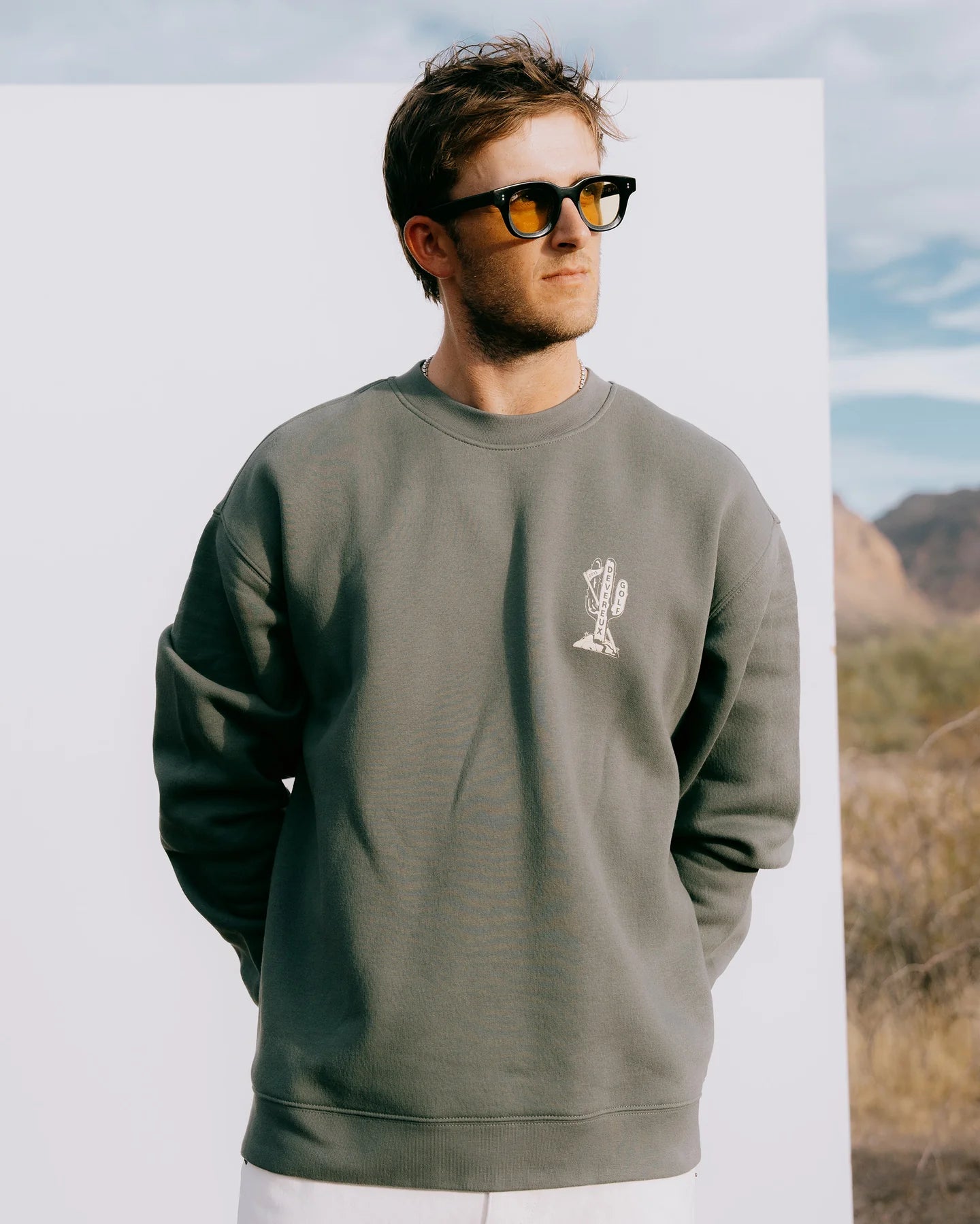 Los Gigantes Relaxed Crew 075362020-Cypress Green