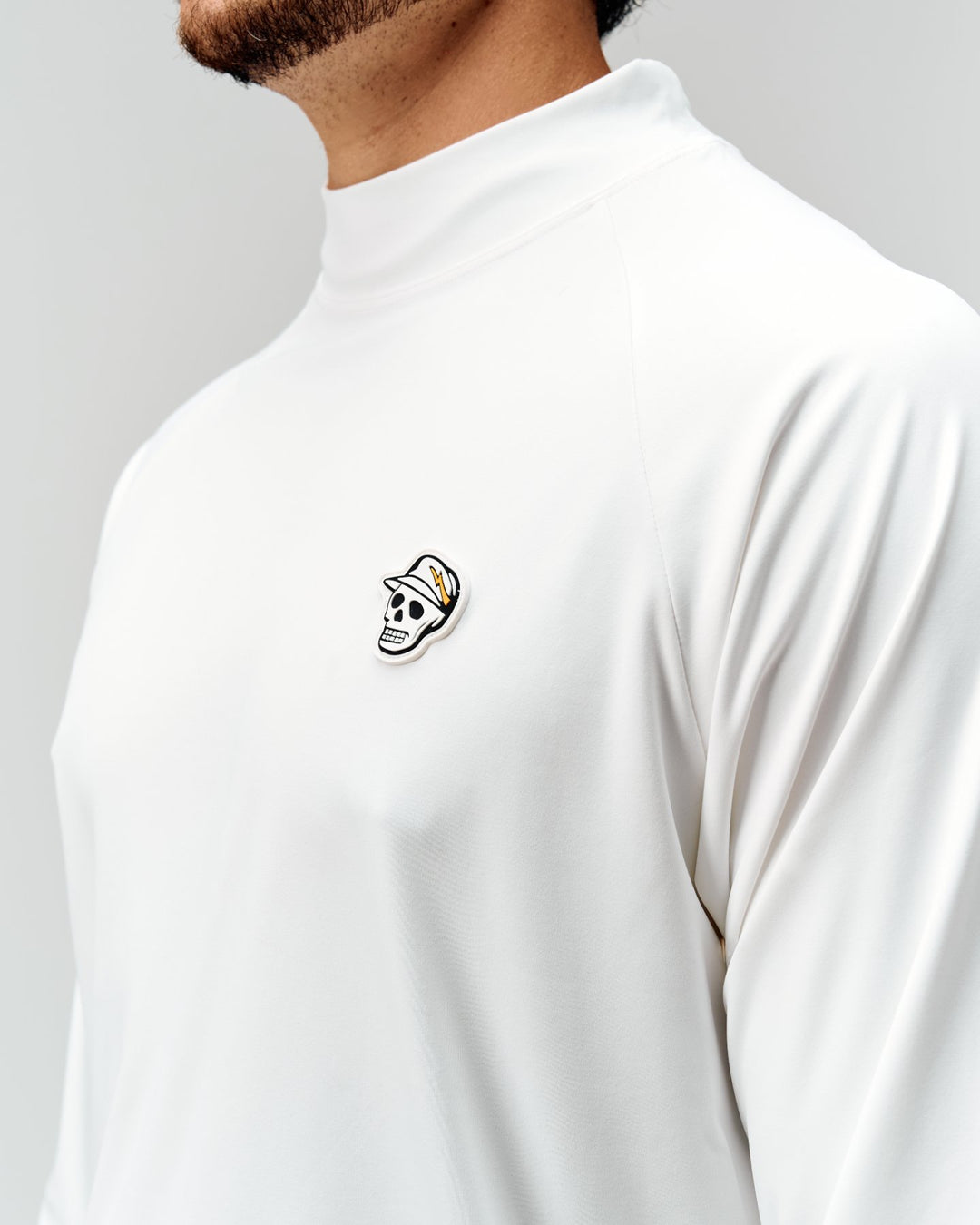 DVG STANDARD LS MOCK TEE 075764003-WHITE