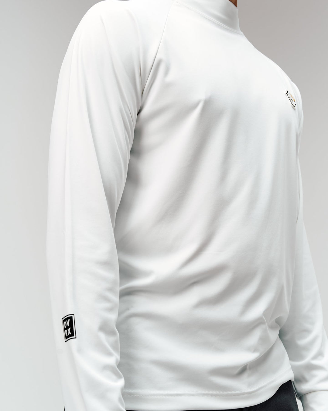 DVG STANDARD LS MOCK TEE 075764003-WHITE