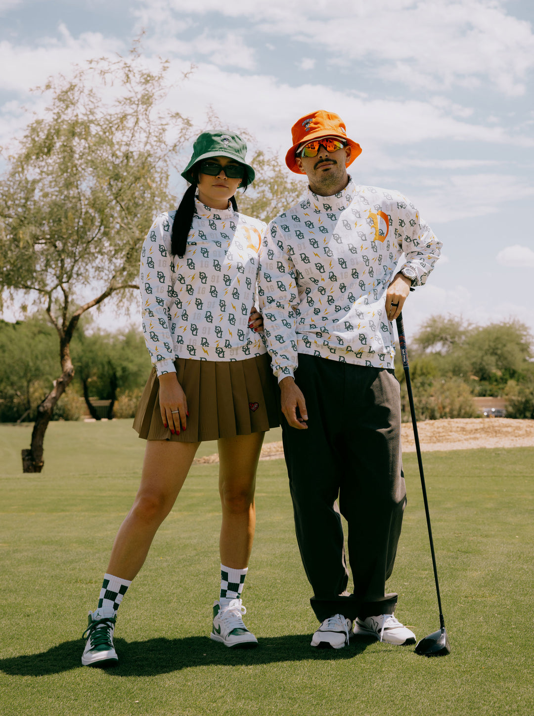 WOMEN Monogram デルタハイネック 763474073-WHITE