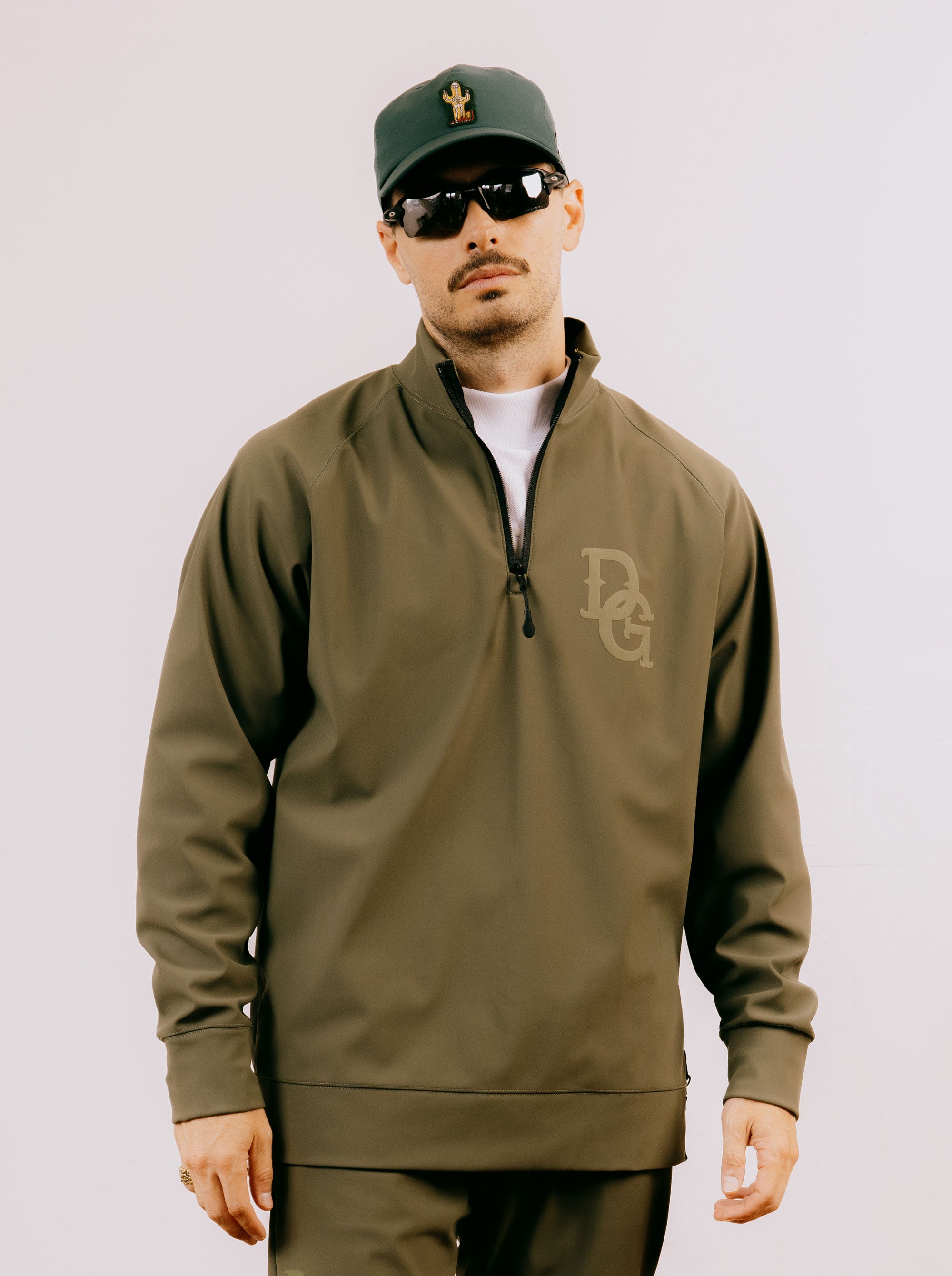 DG 三層フリースハーフジッププルオーバー 763474013-KHAKI