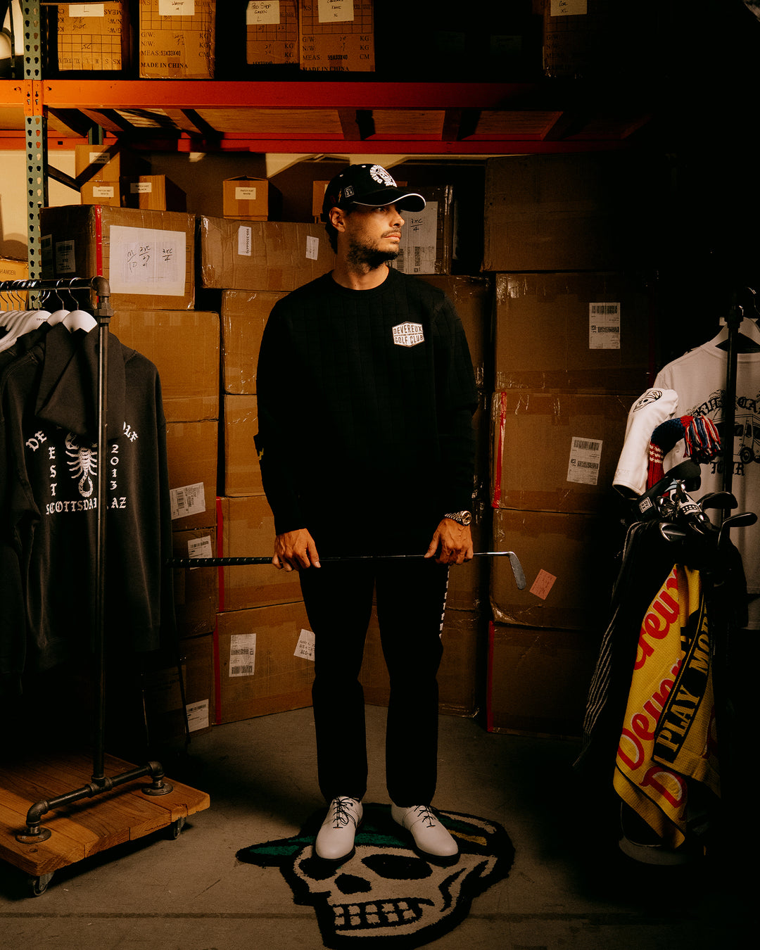 ショッカースカルミラノリブアイレットクルーニット 075754703-BLACK