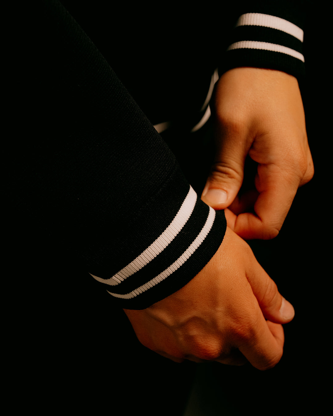 ハイリーアディクティブ 裏付きニット 075754704-BLACK