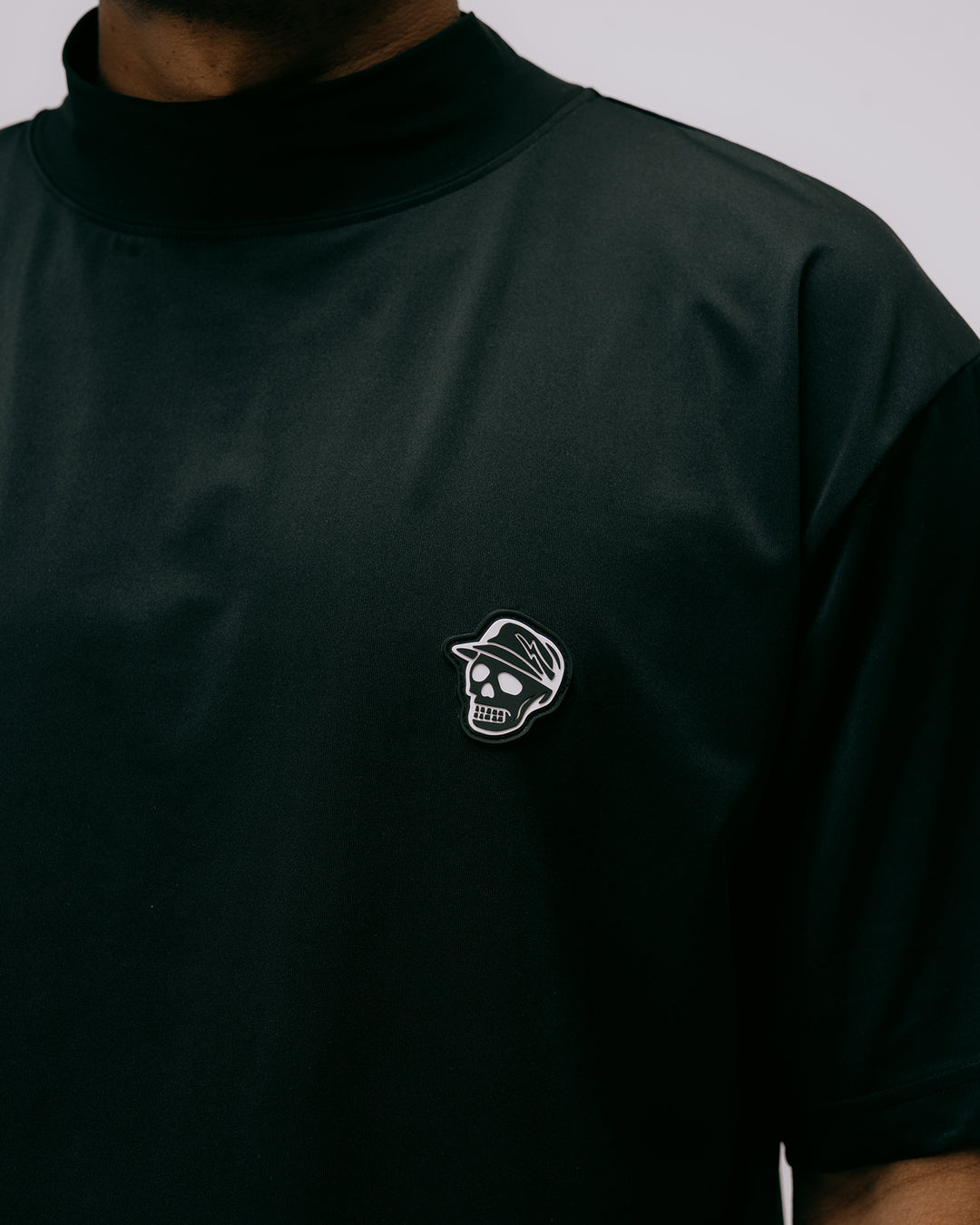 DVG MOCK TEE 075762010-BLACK