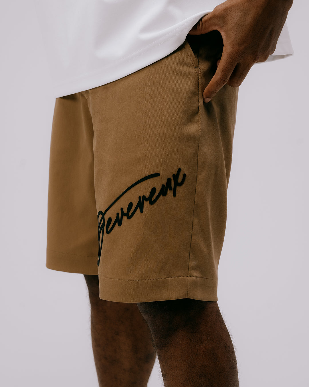 DVG LOGO HALF PANTS 075762404-WALNUT