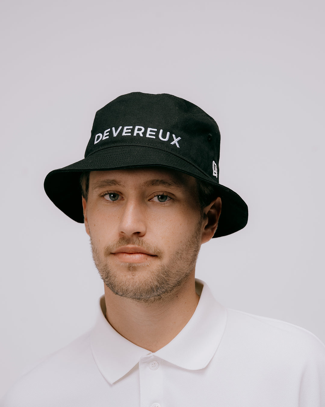 【DVG × NEW ERA®】 BUCKET 075762804-BLACK