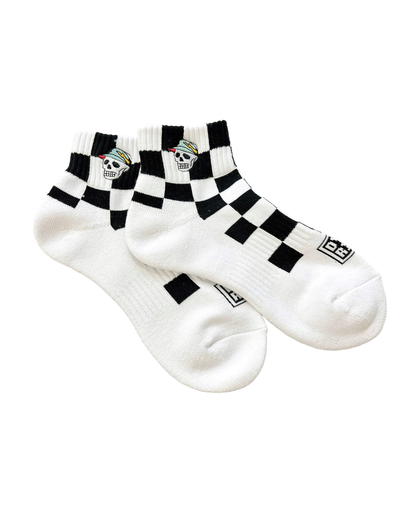 WOMEN FLAG CHECK SHORT SOCKS 763472805-WHITE/BLACK
