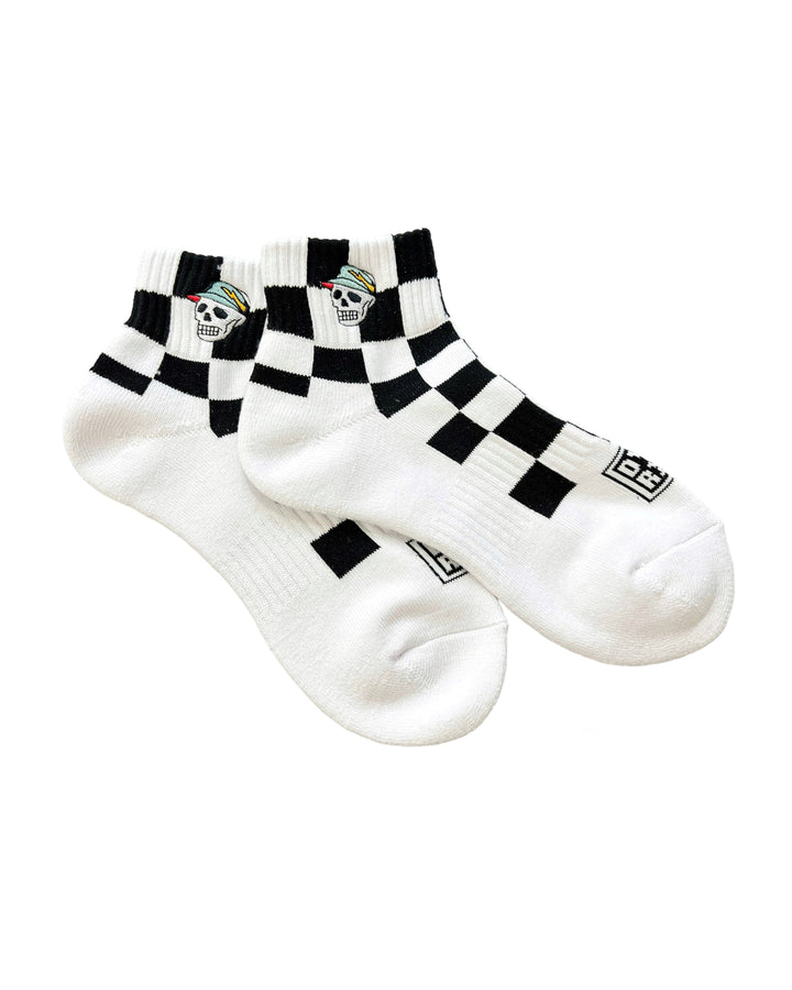 WOMEN FLAG CHECK SHORT Socks 763472805-WHITE/BLACK