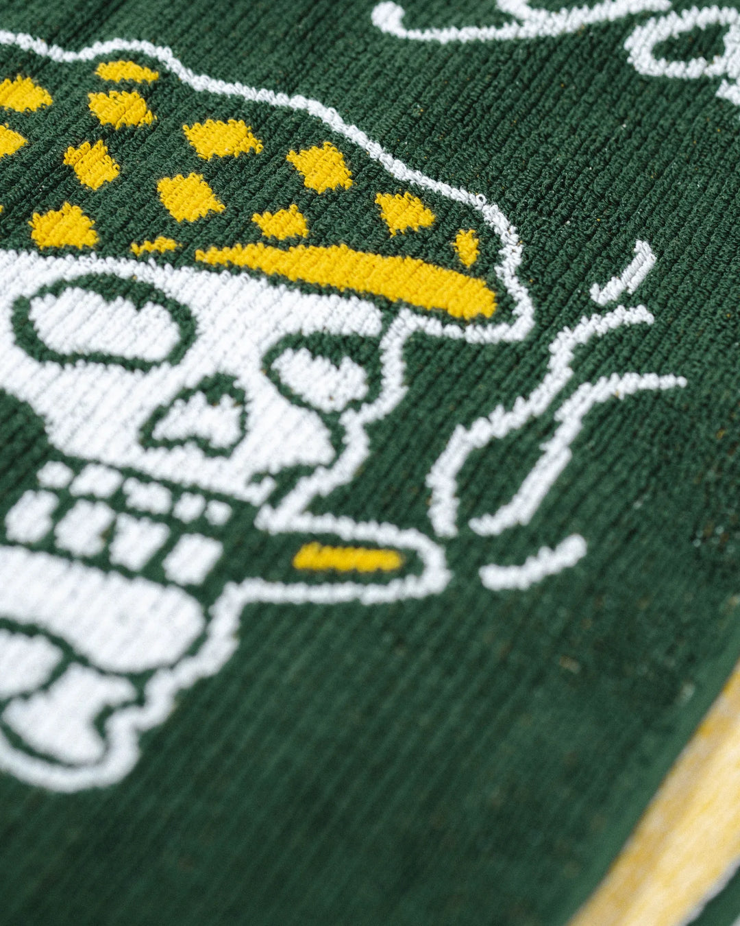 Smokin' Zaleas Knitted Golf Towel  075362854-White / Green
